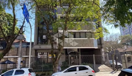 Loja comercial térrea à venda no bairro Higienópolis com 89 m²