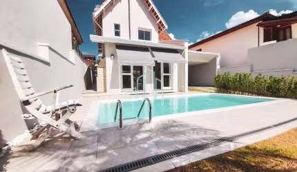 Casa com 3 quartos, 300 m² - venda ou aluguel por R$ 20.500,00/mês - Alphav