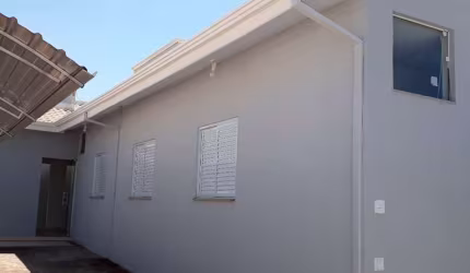 Casa à Venda em Jardim Santa Cruz - 3 Dormitórios por R$320.000