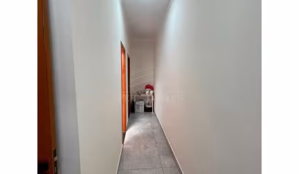 Casa à Venda em Jardim Novo II - 2 Dorms e 1 Suíte por R$345k
