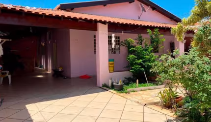 Casa à Venda em Jardim Guaçuano - 3 Dormitórios, R$405.000