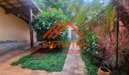 Casa geminada a venda, 3 quartos, 1 Banho, 3 vagas, Santa Amélia