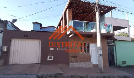Casa com entrada coletiva para alugar no bairro Jardim Vitoria em Belo Horizonte