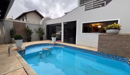 Linda Casa à Venda no Bairro São João