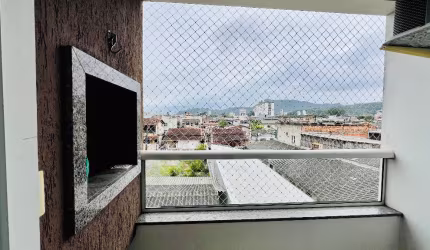 Situado no bairro São Vicente