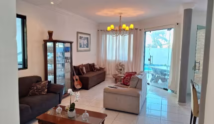 Casa com 4 suítes e piscina em Intermares - cabedelo