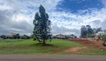 Lote no Condomínio Portal do Japy Golf Club