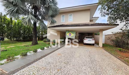 SOBRADO COM 4 SUÍTES NA ENTRADA DO CONDOMINIO - ALPHAVILLE CRUZEIRO