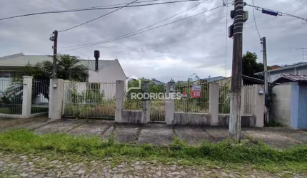 Terreno à venda na Acelino Camargo, 30, Jardim América, São Leopoldo por R$ 450.000