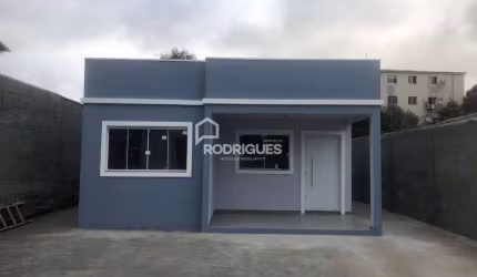 Casa com 2 quartos à venda na Guarani, 170, Vila São José, Esteio por R$ 480.000