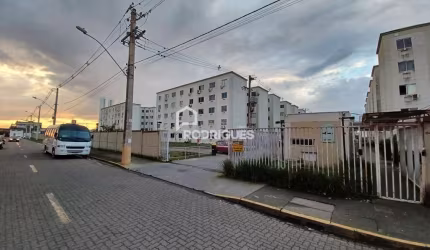 Apartamento com 2 quartos à venda na Rua Ricardo João Merker, 44, Santos Dumont, São Leopoldo por R$ 138.000