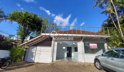 Casa com 2 quartos para alugar na Rua Primeiro de Março, 1262, Centro, São Leopoldo por R$ 6.500
