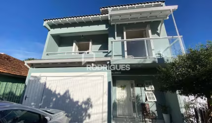 Casa com 2 quartos à venda na Rua Pedro Peres, 117, Rio Branco, São Leopoldo por R$ 750.000