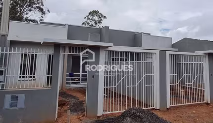 Casa com 2 quartos à venda na Rua Marisa Faller, 353, Jardim das Acácias, São Leopoldo por R$ 450.000