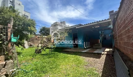 Casa com 2 quartos à venda na Rua Borges de Medeiros, 225, Morro do Espelho, São Leopoldo por R$ 400.000