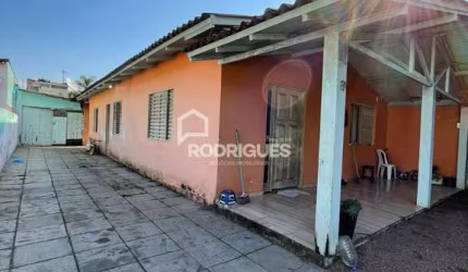 Casa com 3 quartos à venda na Pasteur, 139, Rio Branco, São Leopoldo por R$ 250.000