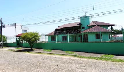 Casa comercial à venda na Rua Clóvis José Veeck, 100, São José, São Leopoldo por R$ 1.590.000