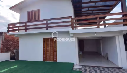 Casa com 4 quartos para alugar na Avenida Perimetral, 320, Centro, Portão por R$ 3.335