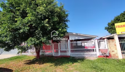 Casa com 3 quartos para alugar na Dr. Paulo Uebel, 1065, Vila Nova, São Leopoldo por R$ 1.680