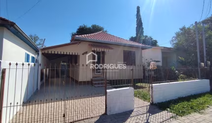 Casa com 2 quartos para alugar na Fernando Barreiro, 55, Jardim América, São Leopoldo por R$ 2.000