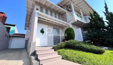 Casa com 3 quartos à venda na Rua Padre Alberto Braun, 47, Cristo Rei, São Leopoldo por R$ 1.100.000