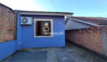 Casa com 2 quartos para alugar na Rua Ernesto Nazaré, 73, Campestre, São Leopoldo por R$ 1.600