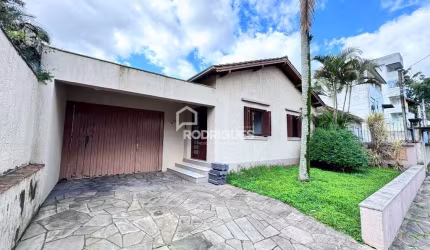 Casa com 3 quartos à venda na Rua Júlio de Castilhos, 216, Morro do Espelho, São Leopoldo por R$ 1.100.000
