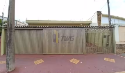 Casa com 3 quartos para alugar no Centro, São Carlos  por R$ 4.750