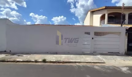 Casa com 4 quartos para alugar no Jardim Lutfalla, São Carlos  por R$ 3.778