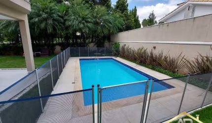 Excelente Casa no Residencial 11 em Alphaviile - Santana de Parnaíba-SP.