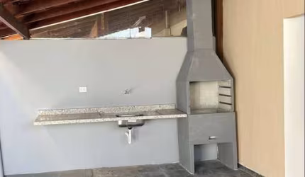 Casa em Condomínio à Venda no Parque Real - Cotia.