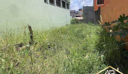 Terreno à Venda sendo 125m² no Jardim Roberto.