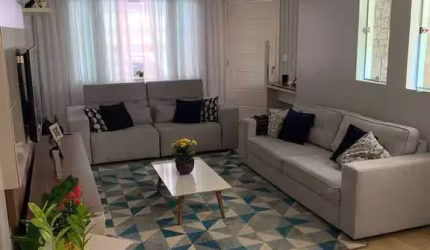 Belíssimo sobrado no Cidade das flores, 303m² com 3 Dorms, 1 Suíte.