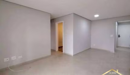 OPORTUNIDADE - Excelente apto ensolarado próx. ao Shopping Boulevard, 83m².