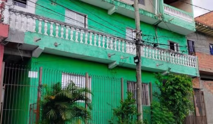 Casa em Barueri - Oportunidade de renda, 390m², próximo a comércios.