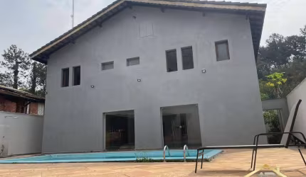 Casa de Condomínio com 3 Quartos à venda, 470m² - Gramado Cotia.