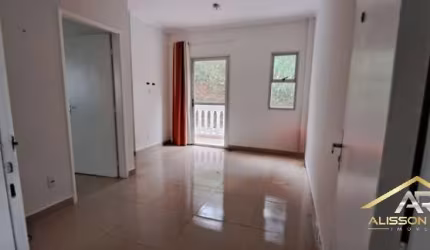 Apartamento Jd. Roberto 62 m2 com sacada e vaga de garagem