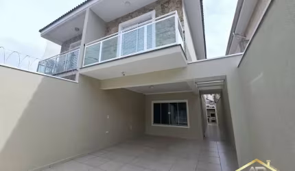Sobrado sendo, 3 Suítes e 4 Vagas, no Jd D&amp;apos; Abril em Osasco-SP.