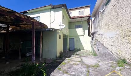 Excelente Terreno para Construtores ou Imóvel para renda no Campesina.