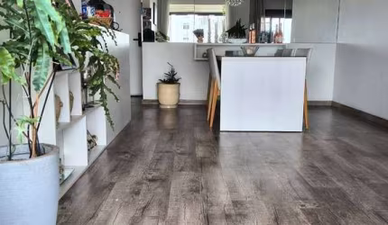 Lindo Apartamento com 78m², com 2 dormitórios, no Parque Continental.