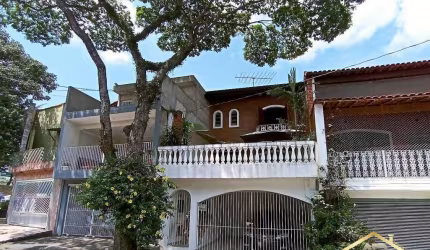 Sobrado Cidade das Flôres 02 dormitórios (sendo 1 suíte) 619.000,00