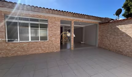 Casa para Venda em Guarujá, Vila Alice (Vicente de Carvalho), 3 dormitórios, 3 suítes, 5 banheiros, 4 vagas