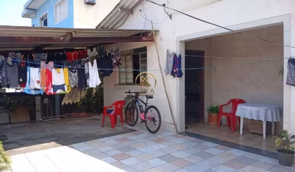 Casa para Venda em Guarujá, Vila Áurea (Vicente de Carvalho), 4 dormitórios, 3 banheiros, 2 vagas