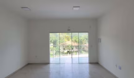 Sala comercial para alugar na Rodovia João Gualberto Soares, 6229, São João do Rio Vermelho, Florianópolis, 30 m2 por R$ 2.500