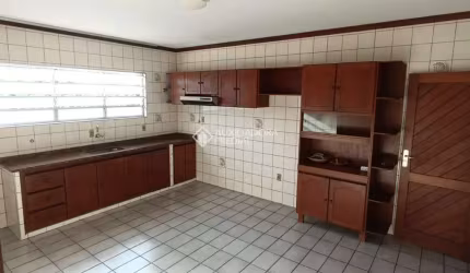 Casa com 3 quartos para alugar na Rodovia Armando Calil Bulos, 691, Vargem Grande, Florianópolis, 200 m2 por R$ 5.800