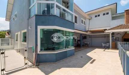 Casa em condomínio fechado com 4 quartos para alugar na Avenida Omar Daibert, 1, Swiss Park, São Bernardo do Campo, 318 m2 por R$ 17.000