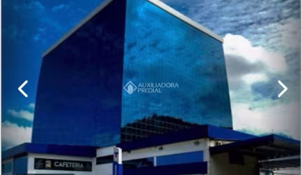 Sala comercial para alugar na Rua Santa Cecília, 123, Monte Alegre, Camboriú, 85 m2 por R$ 3.850