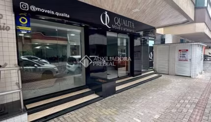 Ponto comercial para alugar na Rua 252, 150, Meia Praia, Itapema, 122 m2 por R$ 14.500