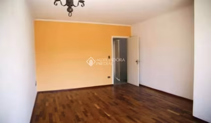 Casa com 3 quartos para alugar na Avenida Imperatriz Leopoldina, 878, Nova Petrópolis, São Bernardo do Campo, 400 m2 por R$ 5.500