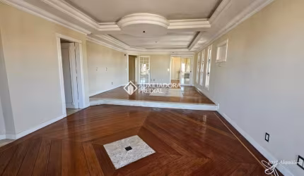 Apartamento com 3 quartos para alugar na Rua Caetés, 1301, Centro, Canoas, 285 m2 por R$ 6.450